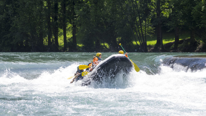 Descentes en rafting, hotdog ou mini-raft, sorties en kayak ou canoë